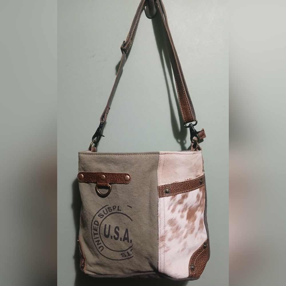 NWOT Myra USA Stamped Bag